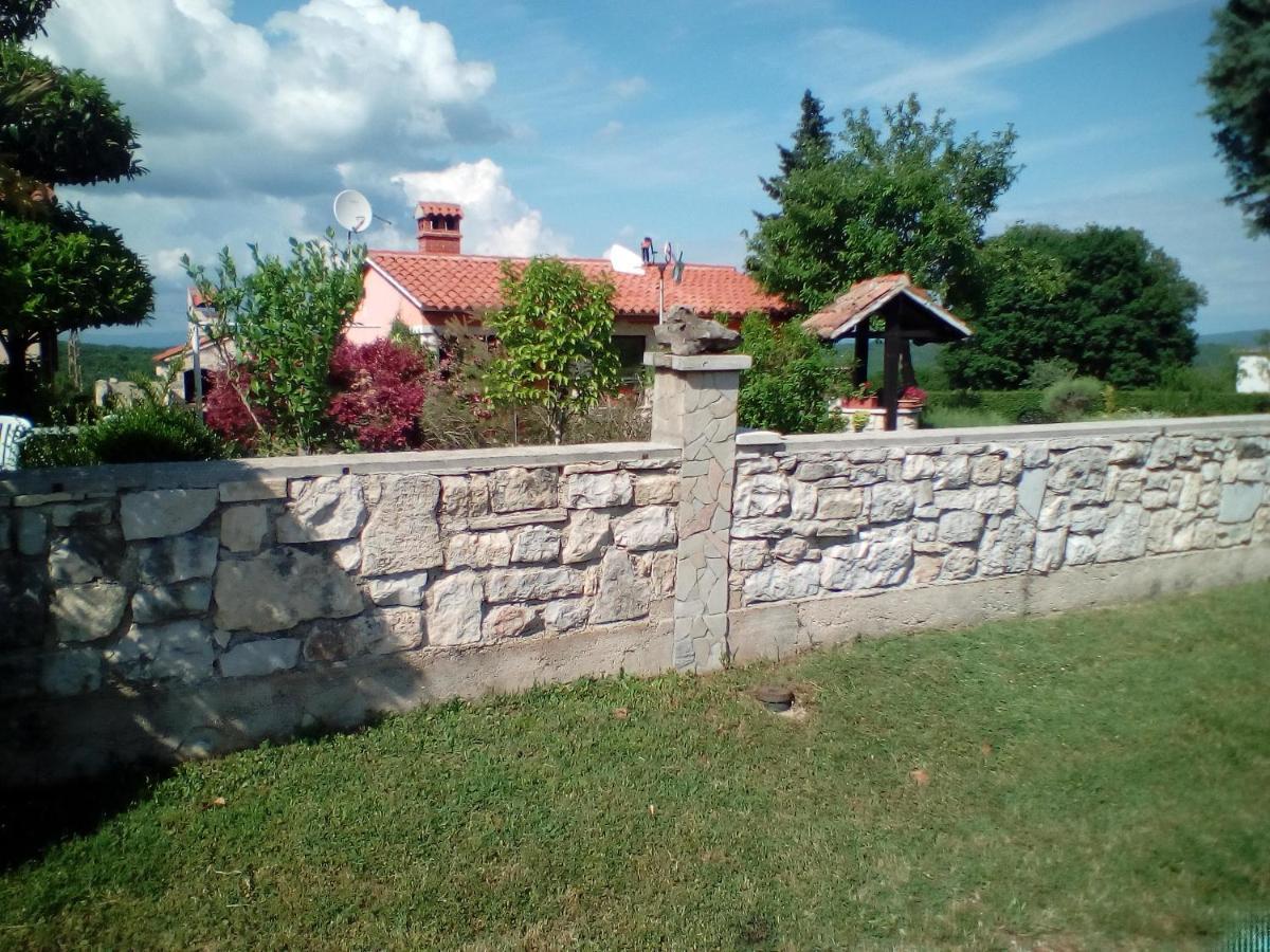Apartman Marija Barban Esterno foto
