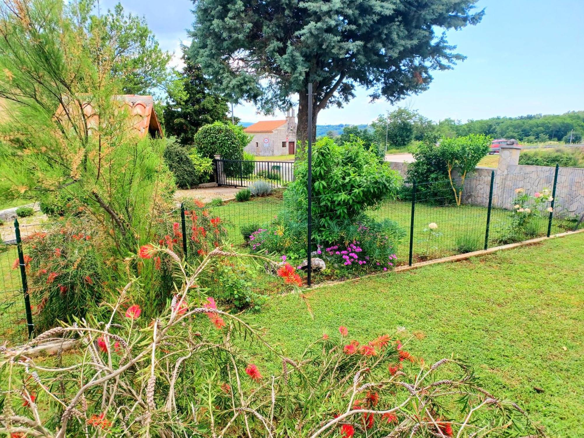 Apartman Marija Barban Esterno foto